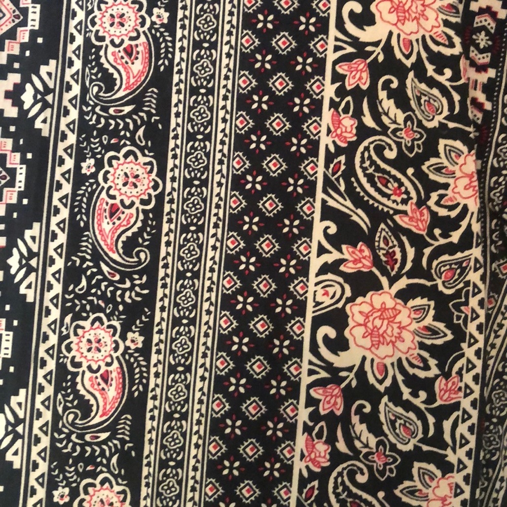 Patterned pants - Picture 3 of 3